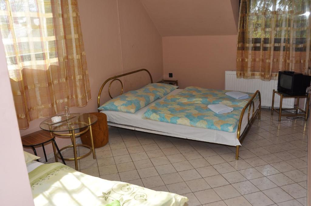 Hotel Palota Budapest Room photo